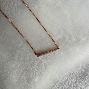 Rose Gold Kendra Scott Pendant Necklace